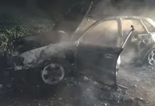 Incêndio destrói veículo no interior de Capinzal