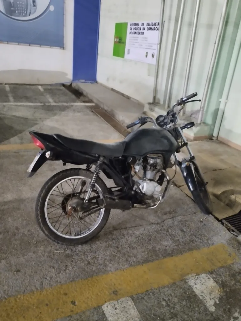 Adolescente é apreendido por adulteração de placa de motocicleta em Itá