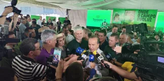 Governador Jorginho Mello anuncia linha de crédito para produtores de leite durante o Tecnoeste 2026 em Concórdia