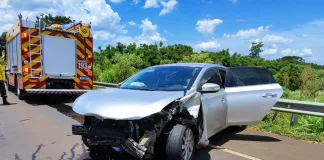 Acidente com veículo de Arvoredo é registrado na SC-283 em Chapecó