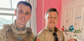 Policiais salvam bebê de 8 dias de vida engasgado com leite materno em Arabutã