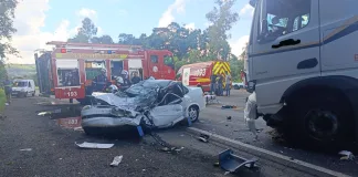 Colisão entre carreta e carro deixa uma vítima fatal na BR-153 em Concórdia