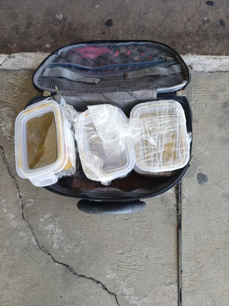 PRF apreende haxixe marroquino em ônibus na BR-480