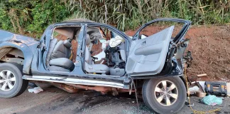 Colisão frontal entre caminhão e camionete deixa três mortos e quatro feridos em Chapecó