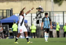 Em reencontro com Renato, Grêmio perde para o Vasco Em reencontro com Renato, Grêmio perde para o Vasco