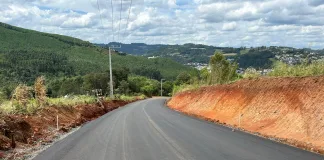 Concluído o asfaltamento na subida para Rui Barbosa