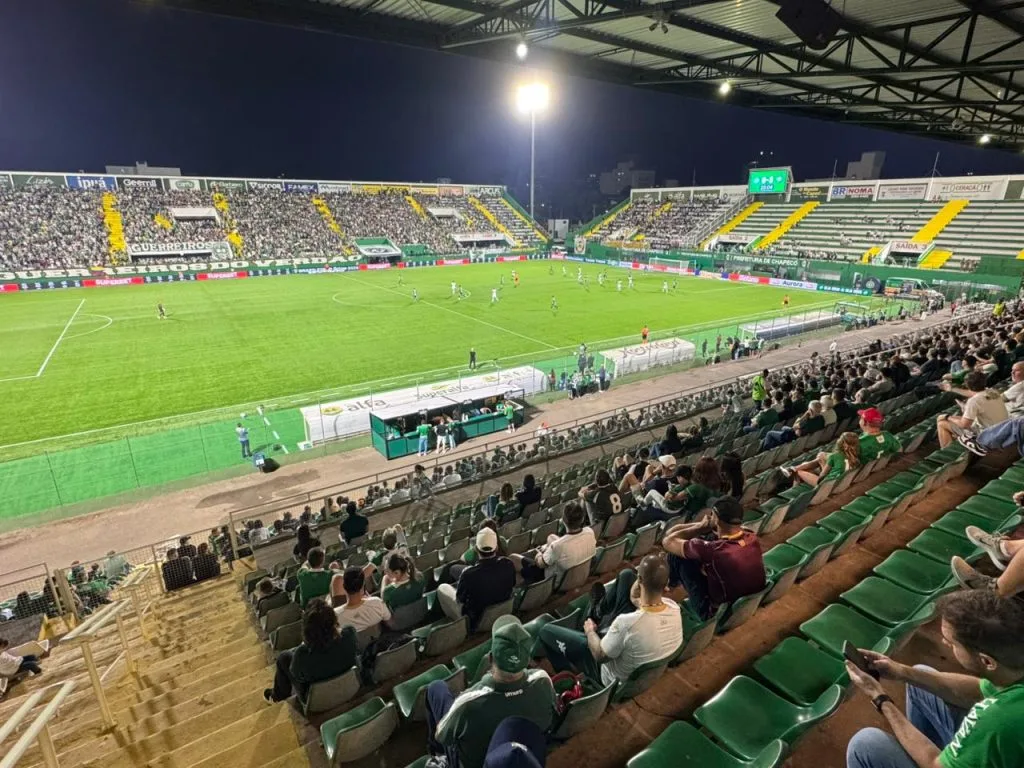Chapecoense sofre nova derrota pelo Brasileirão