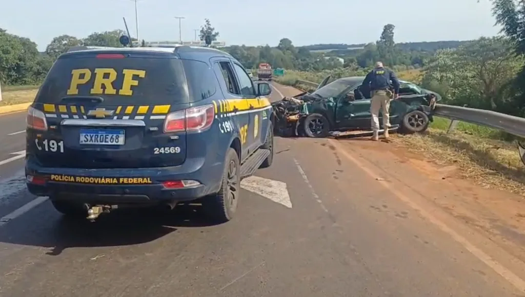 PRF apreende drogas após fuga de 12 km e resgata criança em situação de risco na BR-282 em Chapecó