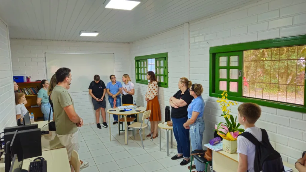 EEB Raimundo Corrêa inaugura Sala de Altas Habilidades