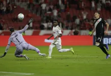 Inter goleia o Vasco no Beira-Rio