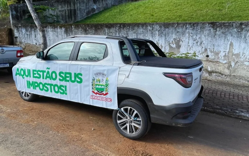 Prefeitura de Arvoredo adquire novo veículo para a Educação