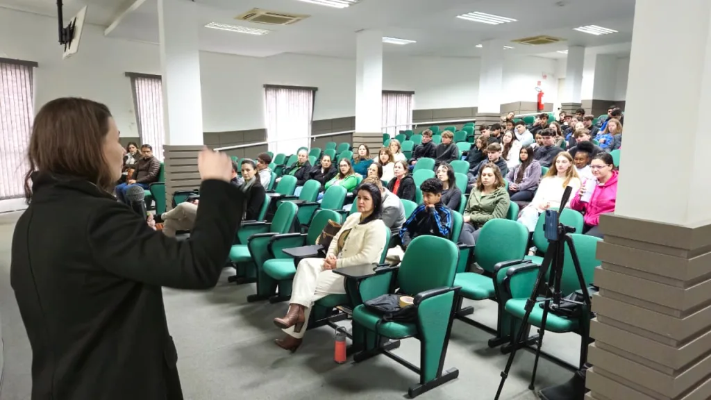 CAPS de Seara promove ciclo de palestras sobre prevenção e proteção à juventude