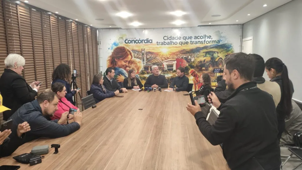 Prefeitura de Concórdia será responsável pela remoção, cuidado e envio para adoção dos mais de 400 gatos em apartamento