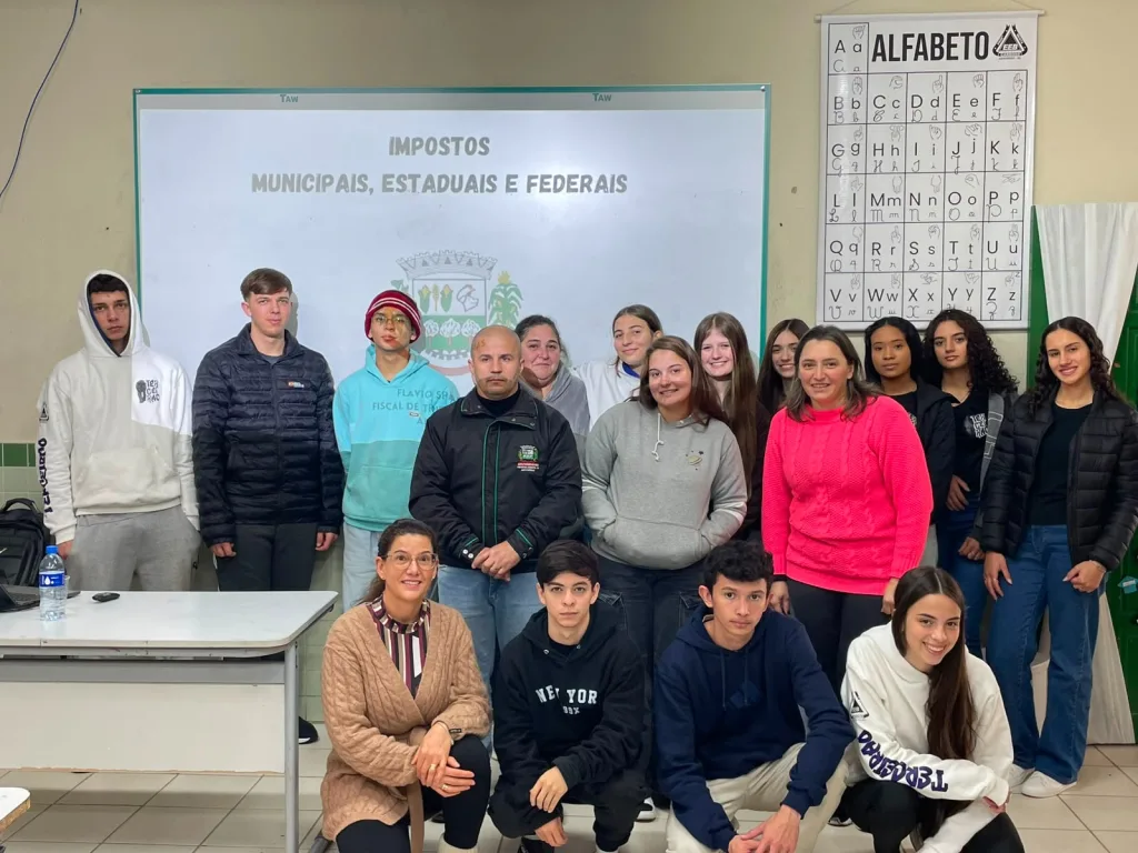 Palestras aproximam estudantes da gestão pública e da educação fiscal em Arvoredo