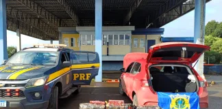 PRF intercepta automóvel com quase 100 quilos de maconha no Oeste catarinense