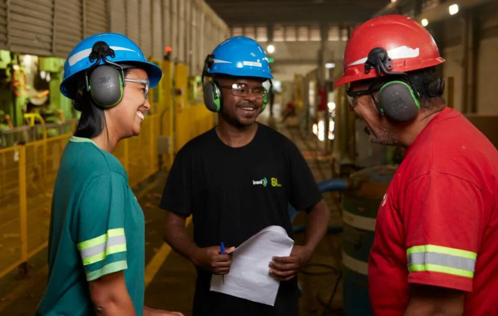 Irani fortalece a jornada de talentos, do recrutamento ao crescimento profissional em todas as unidades