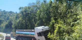 Acidente de trânsito deixa trânsito lento na SC-155 em Xavantina