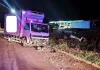 Colisão entre camionete e caminhão deixa vítima fatal na BR-282, em Vargem Bonita