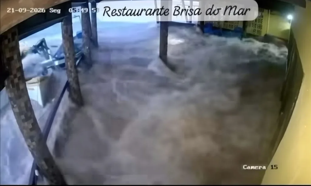 Tsunami meteorológico provoca alagamentos no Litoral Sul de SC; Defesa Civil alerta para novos temporais