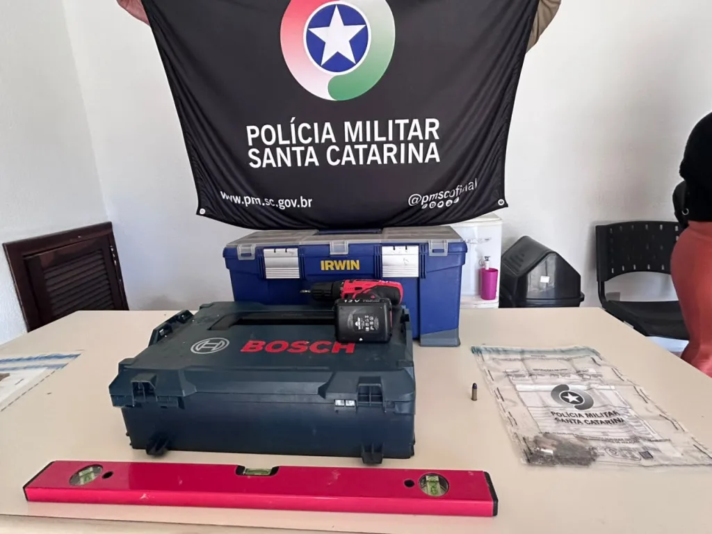 PM apreende adolescentes, droga e munição em ocorrência de perturbação em Concórdia